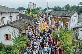 明日战勇士 A-西蒙斯出战成疑&此前缺席18场 艾顿大概率缺战